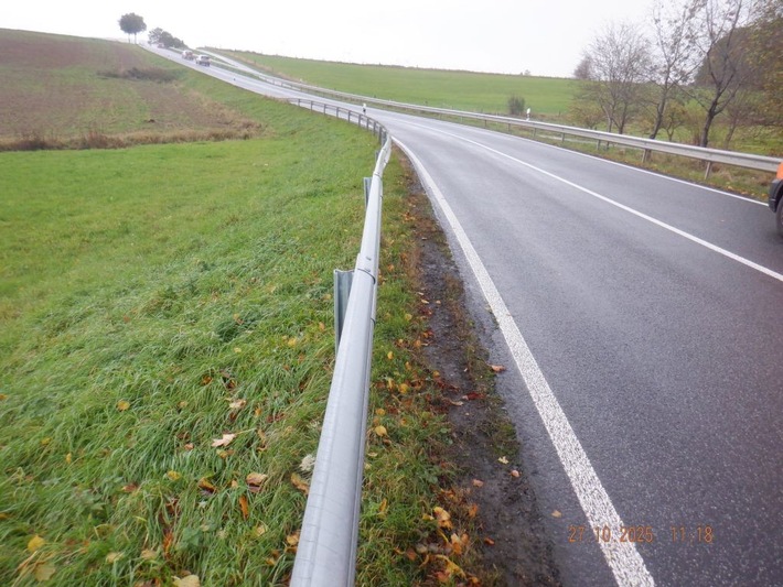 POL-PDMT: Wahlrod - Verkehrsunfallflucht nach Beschädigung der Schutzplanke