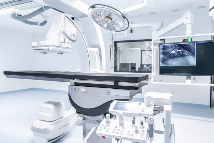 02_Hybrid-OP_RHÖN-KLINIKUM Campus Bad Neustadt.jpg