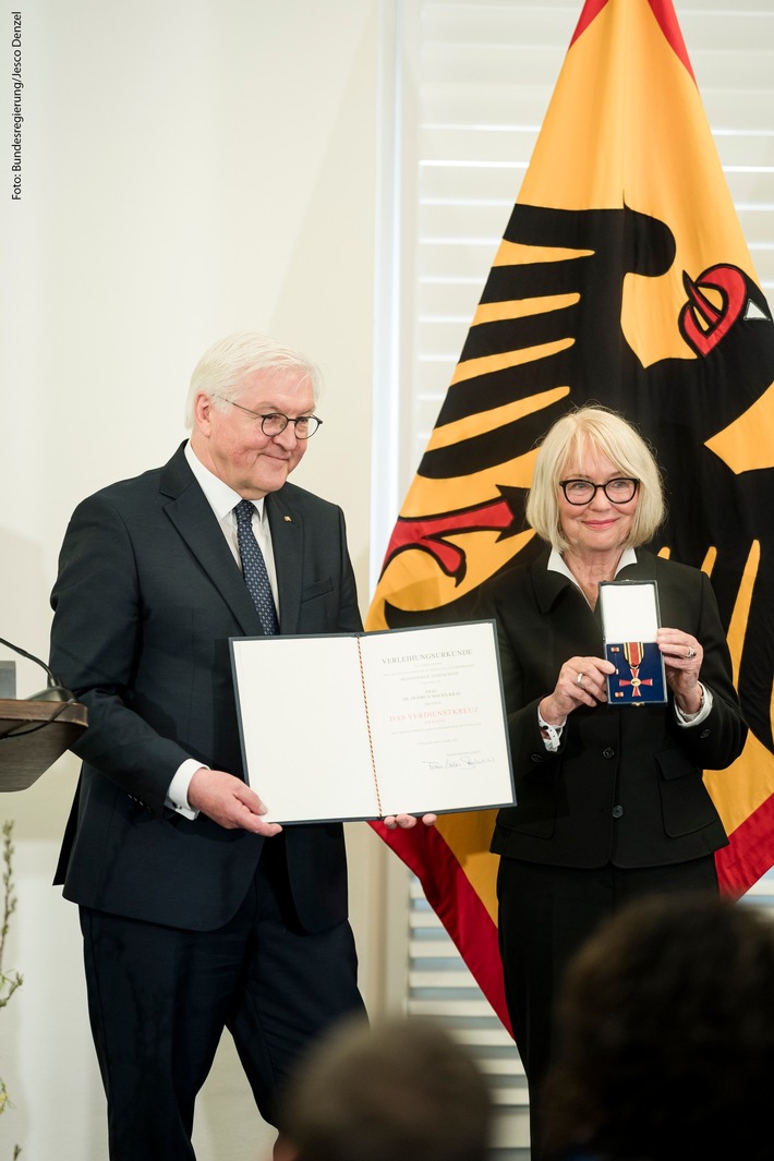 Logopädin erhält Bundesverdienstkreuz