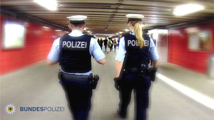 Bundespolizeidirektion München: Angriff auf Prüfdienstmitarbeiter / Alkoholisierter 19-Jähriger tickt in der S-Bahn aus
