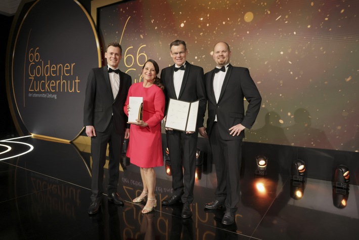 Höchster Branchenpreis: EDEKA-Unternehmer Reiner Schenke erhält Goldenen Zuckerhut 2024