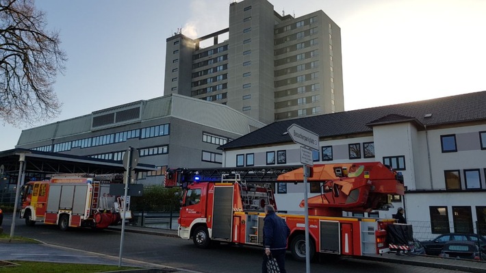 FW-BO: Brandschutzübung im Universitätsklinikum Knappschaftskrankenhaus Bochum