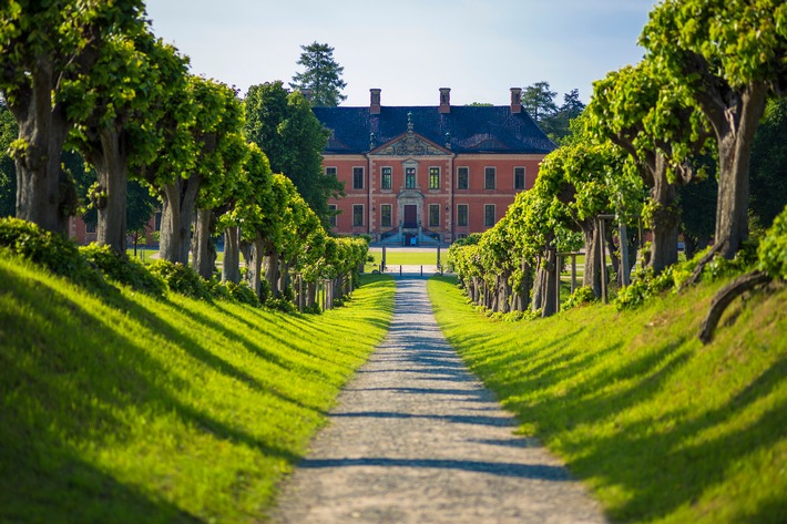 Schloss Bothmer: Gartentag mit Open-Air-Lesung, Musik und Kleinkunst