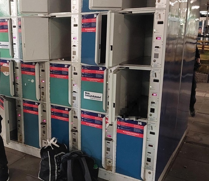BPOL-HH: Bahnhof Altona: Mann versucht DB-Schließfach mit einem Bolzenschneider aufzubrechen-