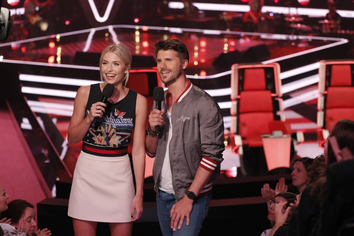 Lena Gercke zittert bei &quot;The Voice of Germany&quot; mit Lara Samira: &quot;Sie hat einen Moment erschaffen, den habe ich so noch nicht bei &#039;The Voice&#039; erlebt.&quot;