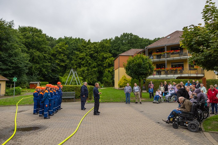 FW Kamen: Aktionstag JF Heeren-Werve/Rottum am Friedrich-Pröbsting-Haus