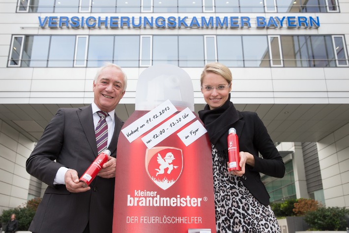 Brandmeister Vertriebs GmbH und Versicherungskammer Bayern - Landesbrand Vertriebs- und Kundenmanagement GmbH schließen Vertriebspartnerschaft für den Kleinen Brandmeister® - der Feuerlöschhelfer