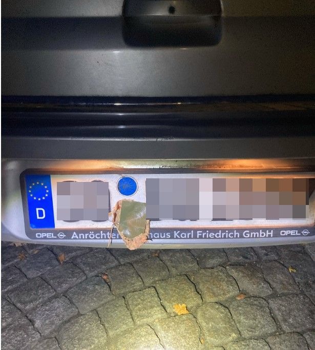 POL-BI: Fahrerin lässt es drauf ankommen