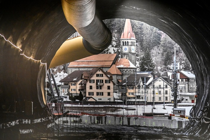 Neue Ausstellung zum Bau der zweiten Röhre für den Gotthard-Strassentunnel
