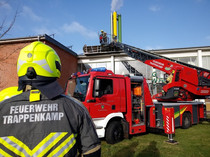 FW-SE: Feuerwehren wegen Sturmtief "Nadia" im Dauereinsatz