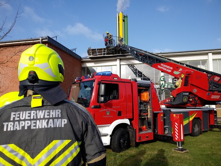 FW-SE: Feuerwehren wegen Sturmtief &quot;Nadia&quot; im Dauereinsatz