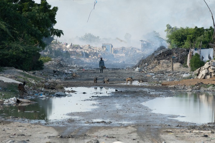 Stichtag Erdbeben in Haiti: Humanitäre Hilfe ist kein Allheilmittel / Bündnisorganisationen von &quot;Aktion Deutschland Hilft&quot; befürchten dramatische Nahrungsmittelknappheit