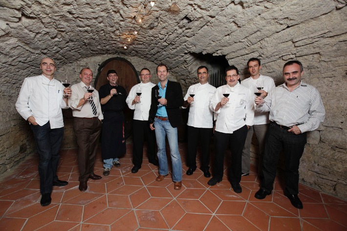 Zehn Aargauer Gastronomen versprechen Genuss 10 (sprich Genuss hoch zehn) - Zufriedene und glückliche Gäste stehen im Mittelpunkt ihrer Arbeit