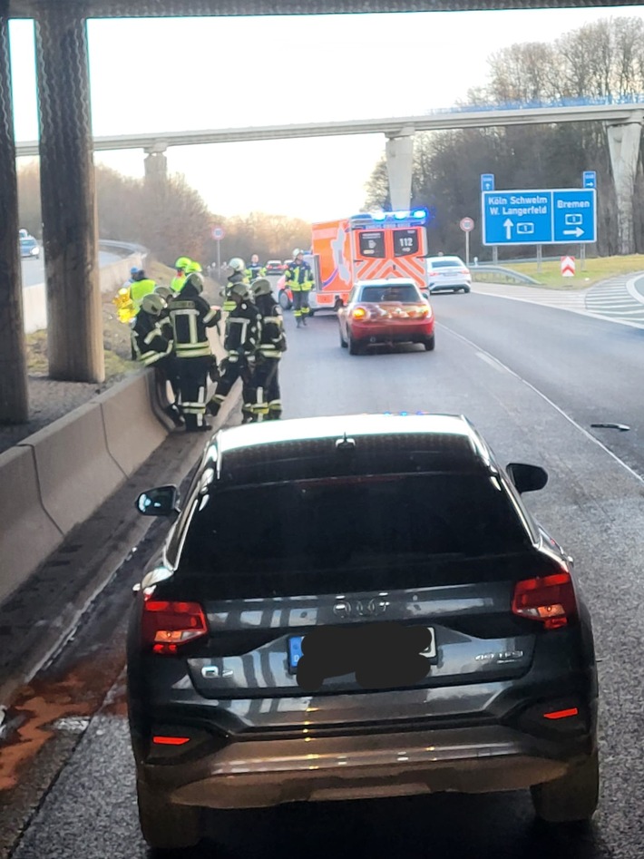 FW-EN: Auffahrunfall auf Autobahn