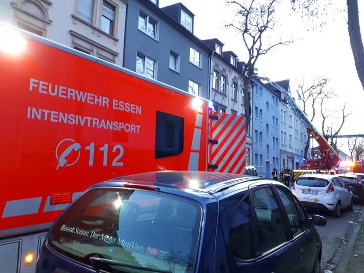 FW-GE: Aufwendiger Rettungsdiensteinsatz in Gelsenkirchen-Heßler