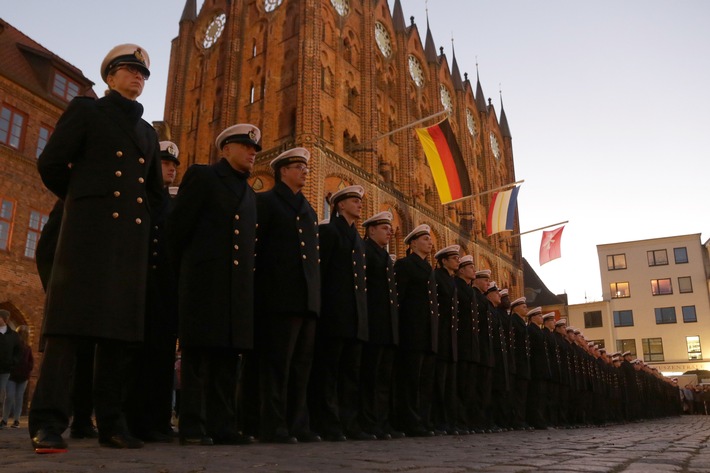 Vereidigung und Feierliches Gelöbnis am Gründungstag der Bundeswehr in Parow