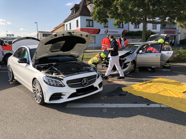 POL-PDWO: Verkehrsunfall in der Mainzer Straße