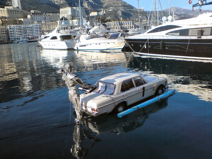 Mercedes parking space Monaco_2.jpg