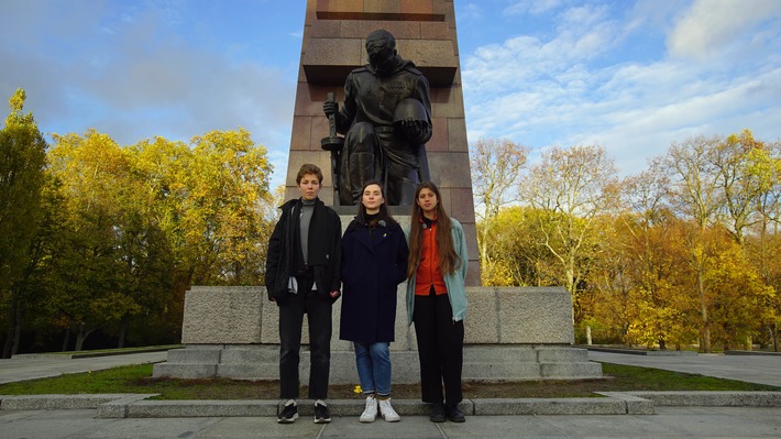 3satKulturdoku "Der antisowjetische Denkmalsturz"