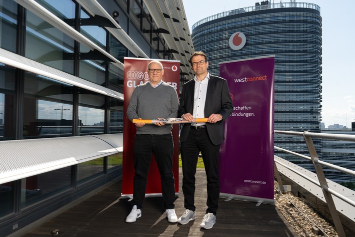 Vodafone und Westconnect intensivieren ihre Zusammenarbeit beim Glasfaser-Ausbau: Dinslaken erstes gemeinsames Glasfaser-Projekt in NRW