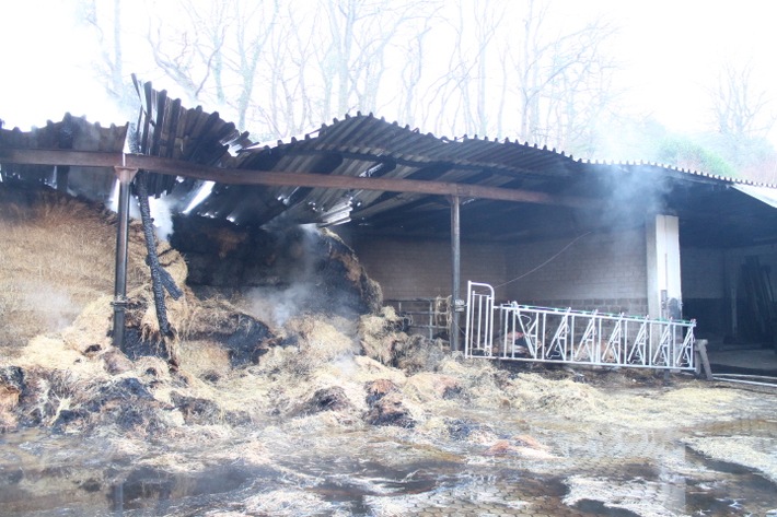POL-DN: Brand auf einem Bauernhof in Heimbach