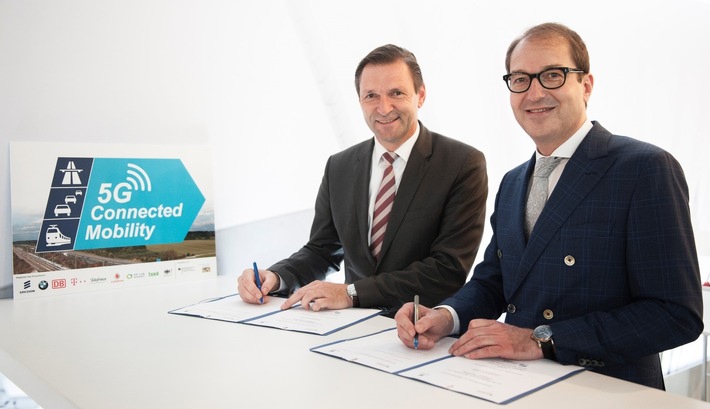 5G-ConnectedMobility: Bundesminister Dobrindt und Ericsson unterzeichnen Absichtserklärung (FOTO)