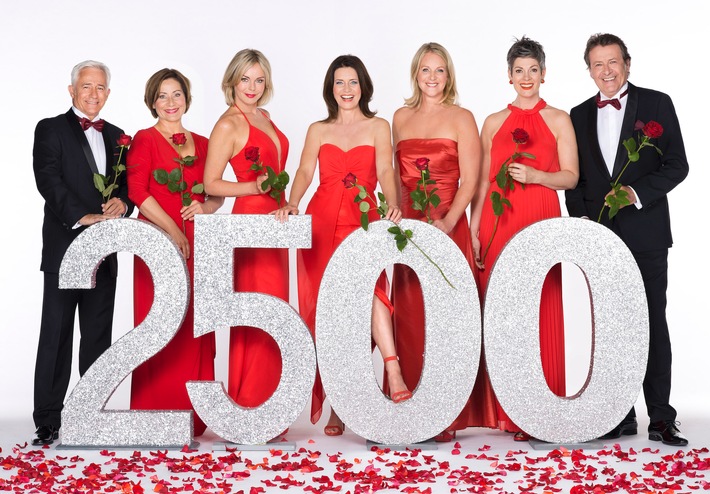 Das Erste: 2500 "Rote Rosen" für die Zuschauer: Verlängerung um zwei Staffeln sichert Ausstrahlung bis ins Jahr 2019