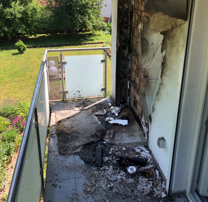 POL-PDPS: Zweibrücken / Brand auf Balkon