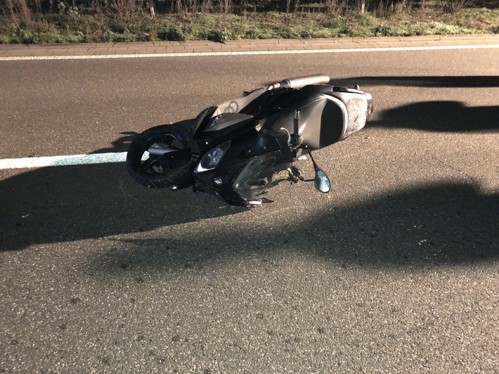 POL-PDLD: Germersheim - Unfall mit lebensgefährlich verletztem Motorradfahrer