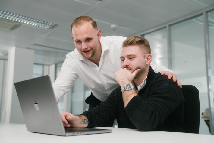 Korthauer GmbH zeigt praxisnah, warum Social Recruiting allein oft nicht für nachhaltigen Recruiting-Erfolg reicht. / Weiterer Text über ots und www.presseportal.de/nr/181636 / Die Verwendung dieses Bildes für redaktionelle Zwecke ist unter Beachtung aller mitgeteilten Nutzungsbedingungen zulässig und dann auch honorarfrei. Veröffentlichung ausschließlich mit Bildrechte-Hinweis.