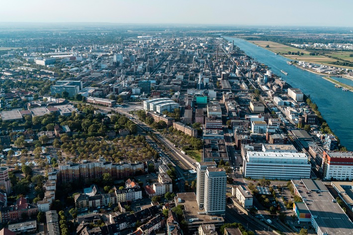 BASF bietet honorarfreies Fotomaterial zur Hauptversammlung 2018 (FOTO)