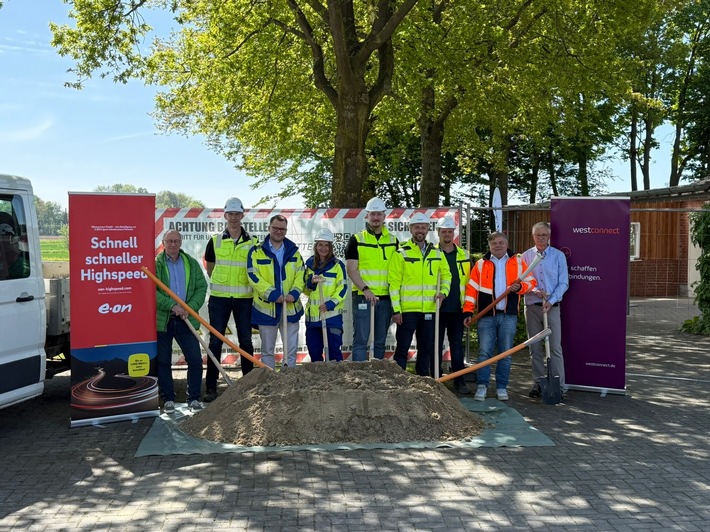Pressemeldung: Spatenstich: Westconnect startet Glasfaserausbau in Lippstadt Lohe