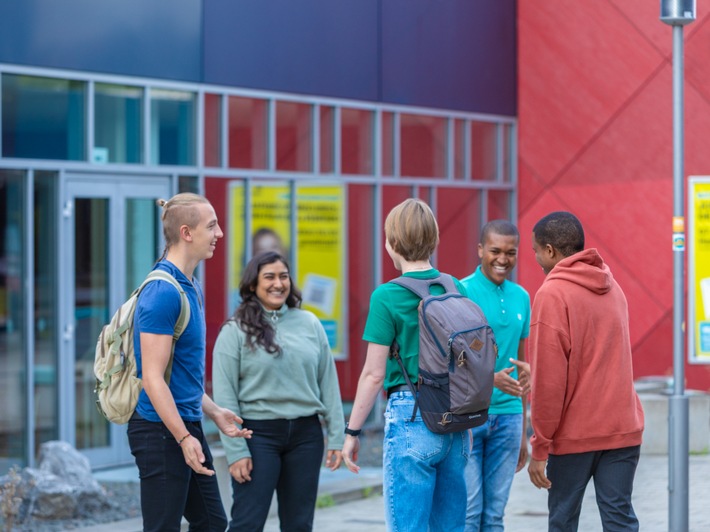 Universität Bremen doppelt erfolgreich in Fachkräfte-Initiative des DAAD