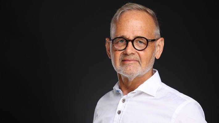 "Im Konfliktfall entscheide ich mich für die Gesundheit der Frauen - und gegen die Dogmen der Kirche" / Der Gynäkologe Joachim Volz widersetzt sich den Vorgaben des christlichen Krankenhausträgers