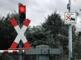 BPOL-KS: Bahnunglück am Bahnübergang noch rechtzeitig verhindert