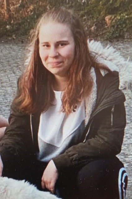 POL-OH: Die Polizei bittet um Mithilfe: Die 15-jährige Leonie S. aus Bad Salzschlirf wird seit Samstag vermisst