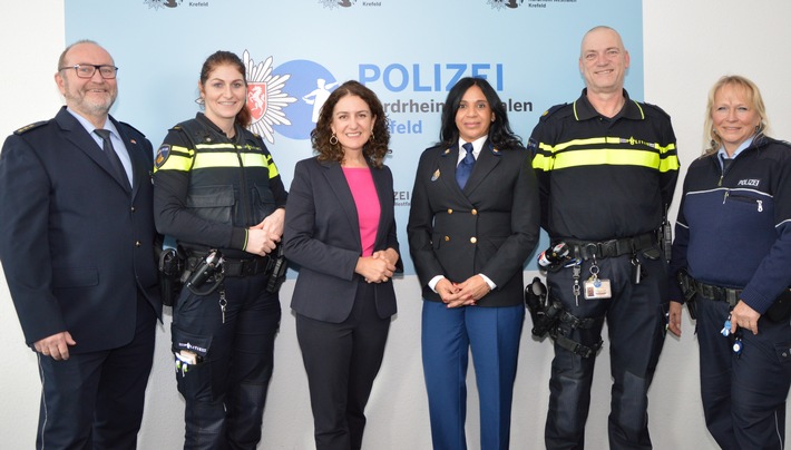 POL-KR: Welkom in Krefeld: Arbeitsbesuch der Polizeichefin der Politie Venlo/Beesel
