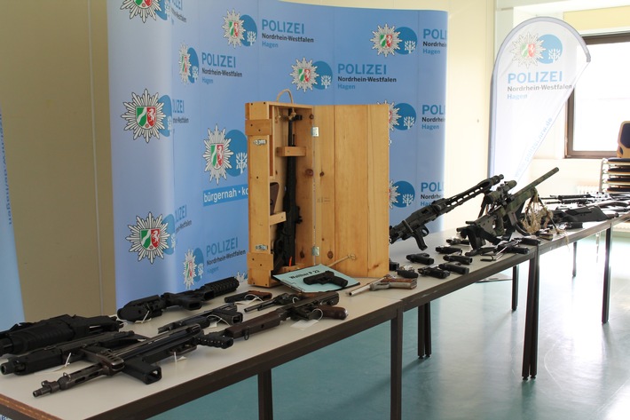 POL-HA: Schlag gegen illegalen Waffenhandel - ergänzende Presseerklärung
