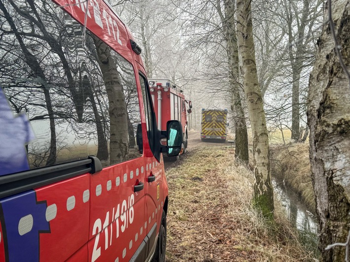 FW Flotwedel: Feuerwehr Offensen unterstützt Rettungsdienst bei Patientenrettung