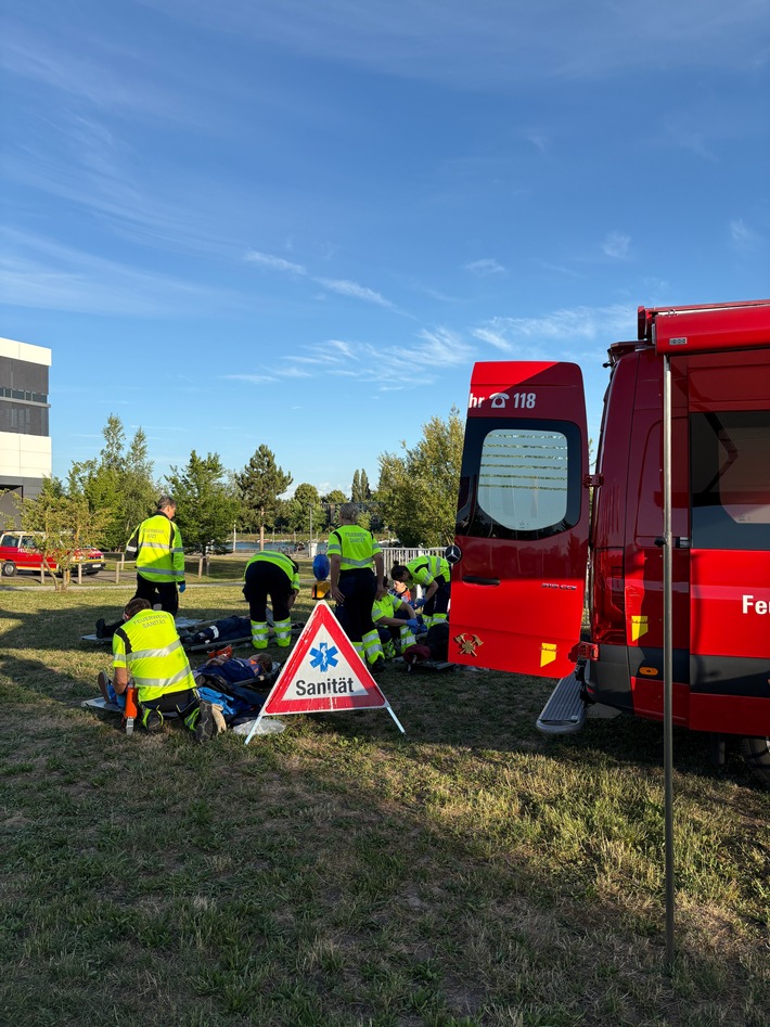 FW Konstanz: Grenzüberschreitende Übung am Bodenseeforum