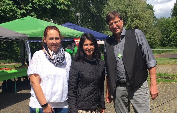 PRESSEFOTOS: Staatssekretärin Serap Güler beim &quot;Längsten Forschertisch&quot; am Tag der kleinen Forscher 2019 in Köln