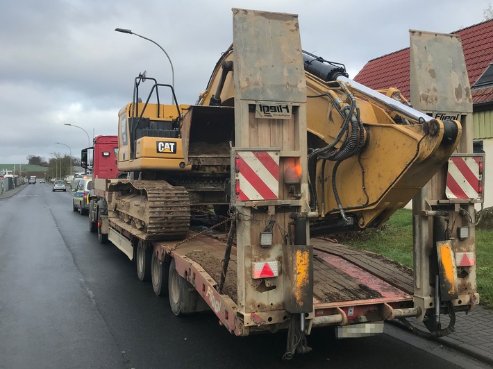 Mittelhessen: WETTERAUKREIS: Verkehrsdienst stellt mehrere Verstöße fest + Auf Balkon geklettert + Gartenstuhl als Aufstiegshilfe + Werkzeuge aus Sprinter gestohlen + Kellerfenster aufgebrochen + 43.000 EUR...
