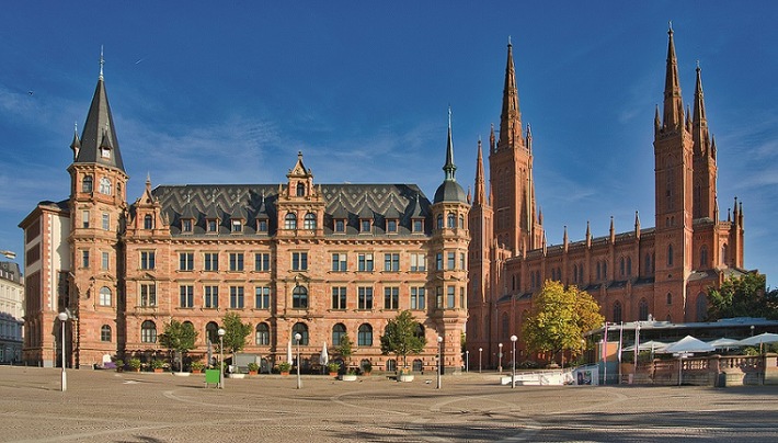 Rathaus Wiesbaden © Ventura Carmona - Getty Images.jpg