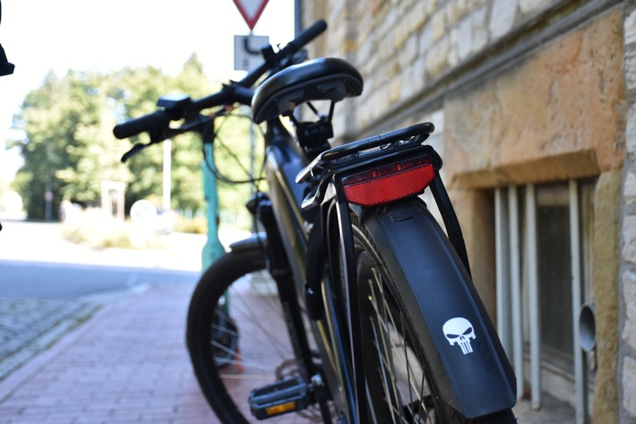 POL-OS: Fahrradkontrollen im Stadtgebiet Osnabrück: Manipuliertes Pedelec beschlagnahmt - Polizei Osnabrück sensibilisiert Radfahrende und Kraftfahrzeugführende