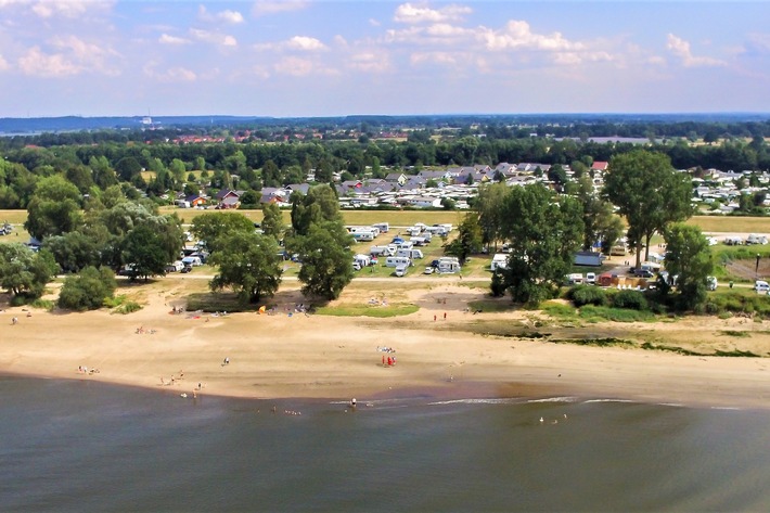 Camping: Die Lieblingsplätze deutscher Camper für den Campingurlaub zu zweit, mit der Familie und mit dem Hund