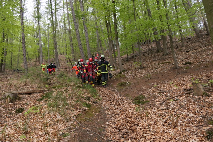 FW-DO: Dortmunder Höhenrettung unterstützt in Schwerte