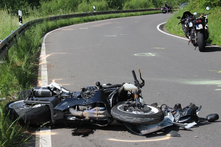 POL-RBK: Kürten - Motorradfahrer schwer verletzt - BMW flüchtig