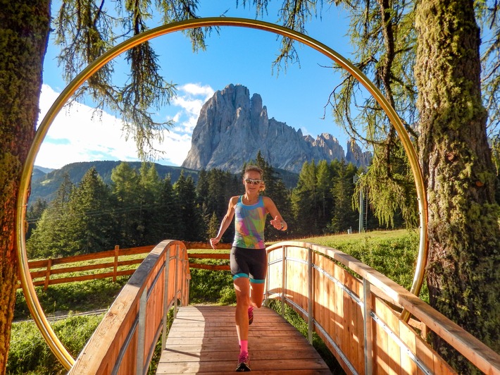 Runner&#039;s High auf Monte Pana: Laufen vor der magischen Dolomiten-Kulisse - BILD