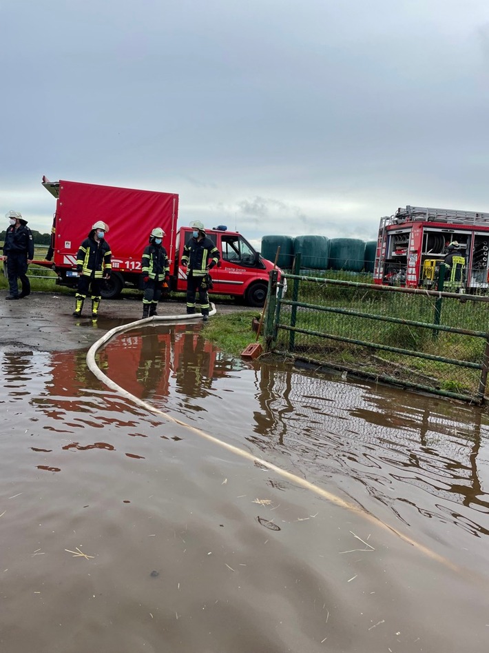 FW-Schermbeck: Zweiter Einsatz aufgrund der starken Regenfälle