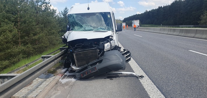 API-TH: Tödlicher Verkehrsunfall auf der BAB 71 Richtung Schweinfurt